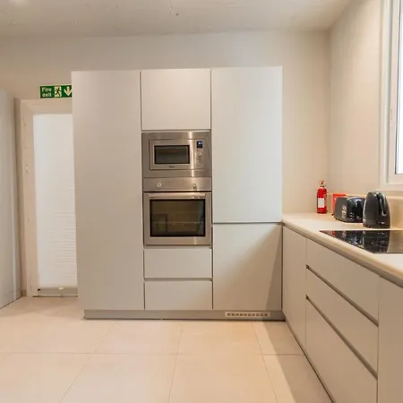 The Loft St Julians-hosted By Sweetstay Apartment *